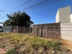 Terreno plano e murado - 840m²