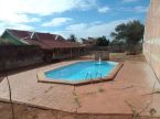 Terreno com piscina