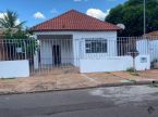 Casa térrea - bairro Pioneiros