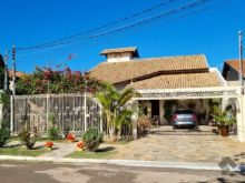 Casa térrea com terreno amplo - aceita permuta