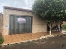 Excelente casa - 03 quartos