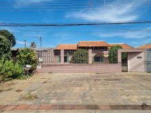 Excelente casa 2 suítes - 3 quartos - área gourmet - terreno