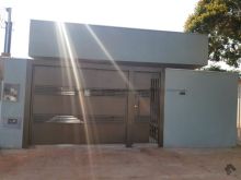 1 suíte e 2 quartos