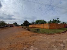 Área de esquina 25x25m no Jardim das Nações