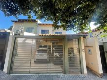 Sobrado Jardim Morumbi - 01 apartamento + 02 quartos