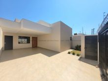 Belíssima casa nova com planejados próxima à UFMS