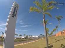 Terreno próximo a portaria e clube do condomínio