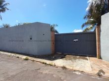 Casa ampla no Jardim TV Morena