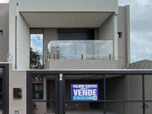 Sobrado moderno, sofisticado e em ótima localização