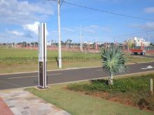 Terreno em condomínio