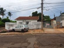 Terreno com duas casa - amplo terreno