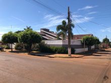 A sua casa na avenida Brasil no Centro da cidade