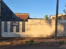 Terreno todo murado, pronto para construir
