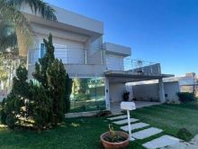 Casa de Alto Padrão em condomínio fechado