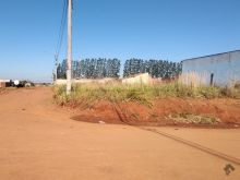 Terreno de esquina 15x24m - melhor ponto do bairro