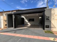 Casa 1 suíte - 2 dormitórios com piscina