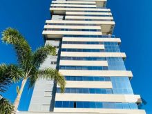 Terrace Tower mobiliado com ampla varanda externa