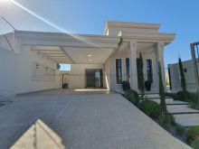 Belíssima casa estilo neoclássico