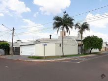 Alto padrão de esquina e reformada