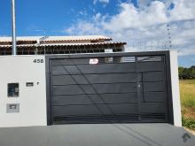 Casa com suíte - 2 quartos e quintal no Nova Lima