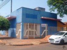 Oportunidade - casa com salão comercial