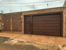 Lindo sobrado com sacada 4x4 e 300m² construído
