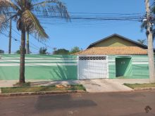 Excelente casa no bairro Monte Castelo