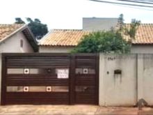 Casa em área privilegiada com piscina