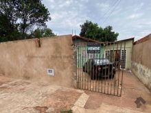 Imóvel com amplo terreno