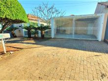 Casa térrea em ótima localização