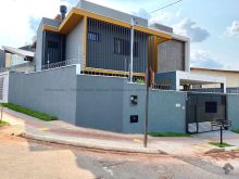 Sobrado moderno e sofisticado com espaço gourmet