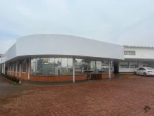 Amplo imóvel comercial na avenida Cel. Antonino