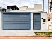 Casa nova com piscina