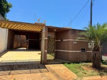 Oportunidade - casa com suite e com salão amplo