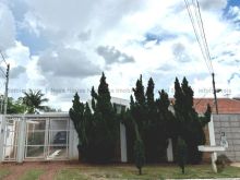 Casa com 02 suítes e 01 quarto no Vilas Boas