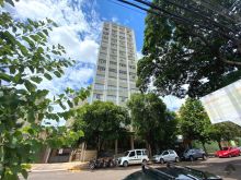 Edifício Dom Aquino - desocupado e andar alto