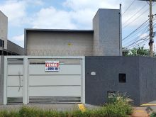 Casa com 3 dormitórios sendo 2 suítes