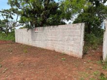 Terreno meio de quadra