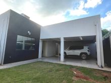 Casa térrea com piscina - baixou o preço