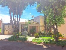 Casa com 03 quartos  no Jardim Paradiso
