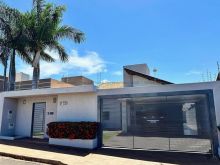Casa térrea com 3 quartos sendo 1 suíte