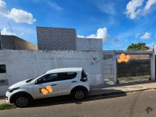 Casa semi nova de R$ 490 mil por R$ 460 mil