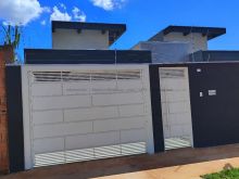 Linda casa com 3 suítes no Rita Vieira
