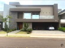 Sobrado no Alphaville III com 05 suítes