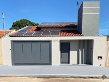 Casa térrea - piscina - fotovoltaica