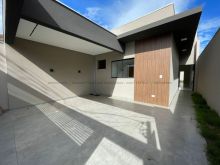 Ótima casa com projeto diferenciado no bairro