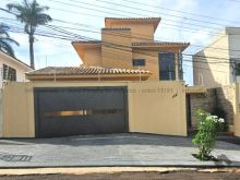 Sobrado maravilhoso com excelente localização
