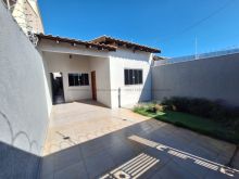 Bela casa com muito espaço e piscina