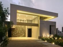 Casa com 3 suítes e energia solar