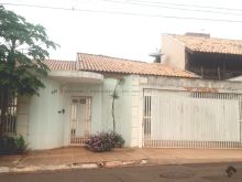 Residência confortável com quatro dormitórios